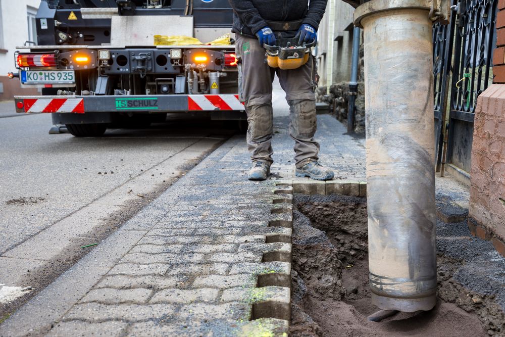 Rail trackbed and ballast work
