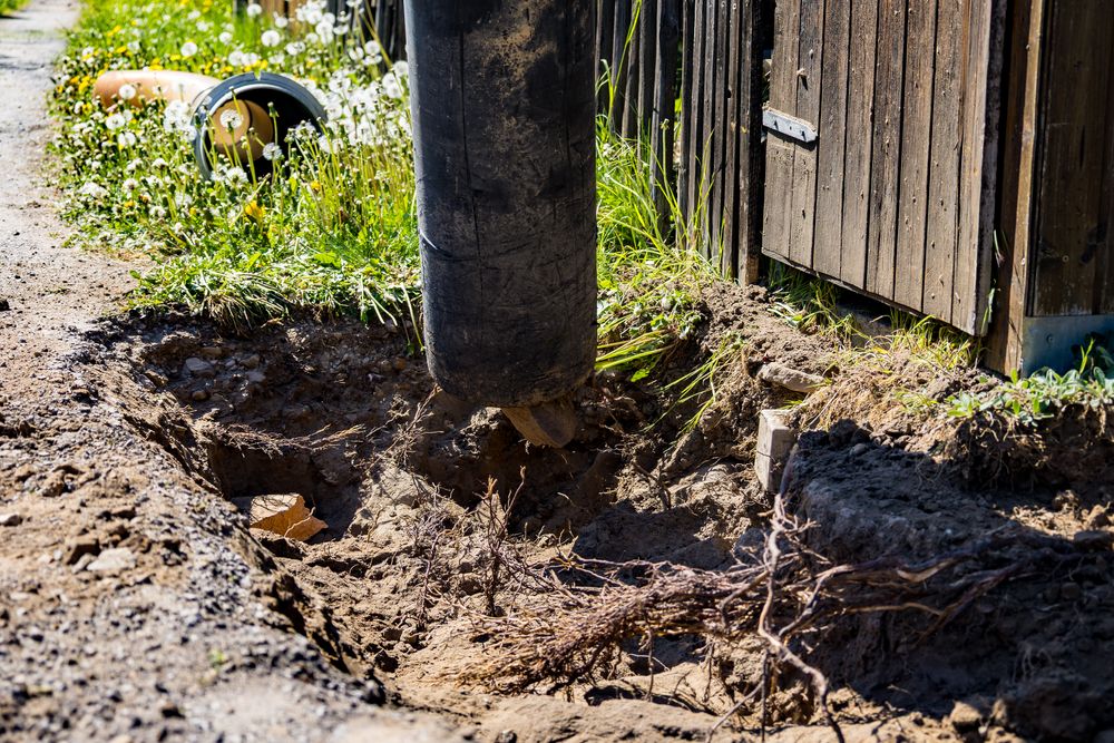 Foundation, pole and post-hole digging